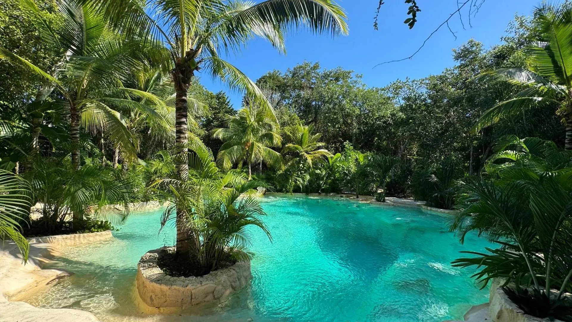 Hotel Glamping Bunga Lotus à Tulum 0*,