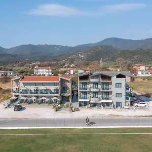 vrahakia.hotelschalkidiki.net/