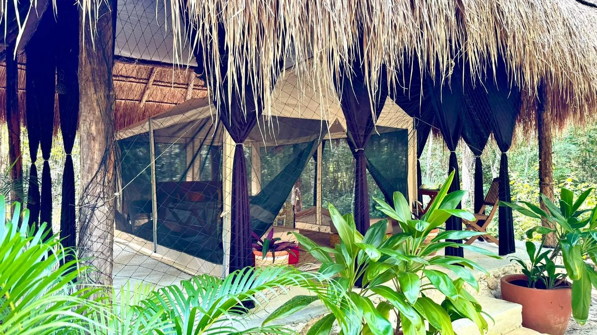 Hotel Glamping Bunga Lotus Tulum Mexiko